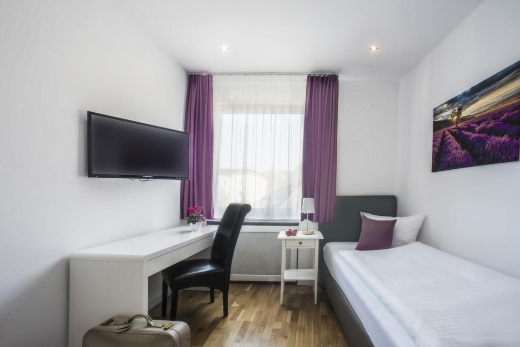 Hotel Storchen Ravensburg Room photo
